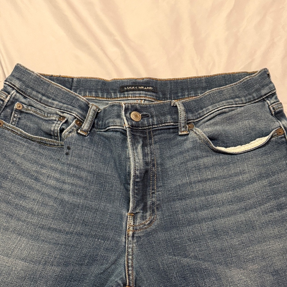 Lucky Brand Men's Bootcut Jeans in Faded Blue